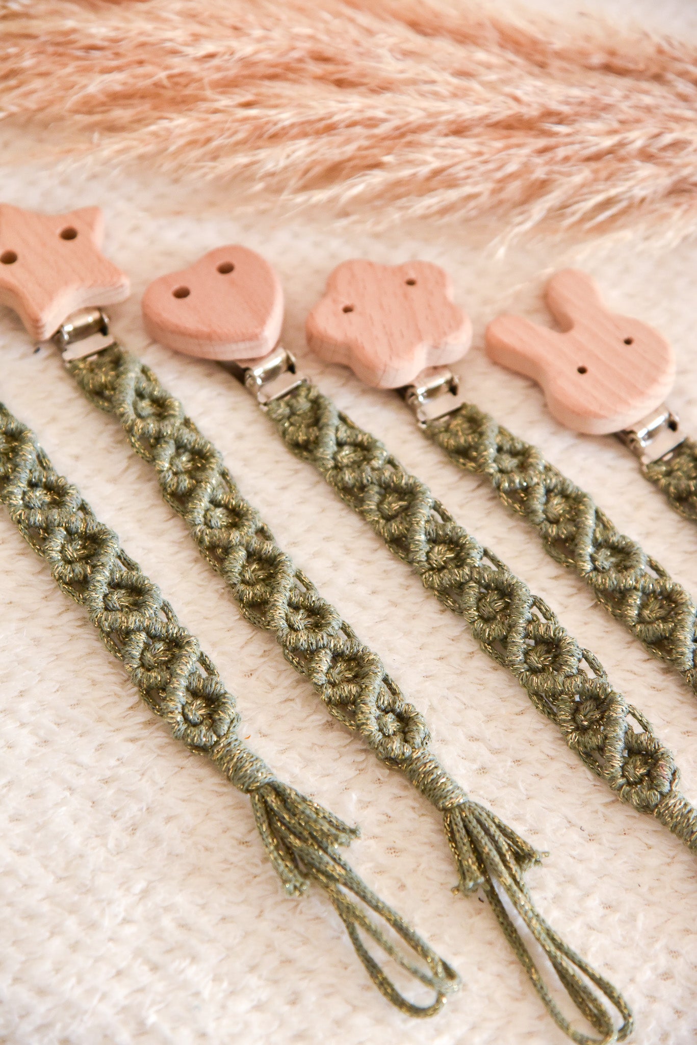 Attache tétine pailletée simple