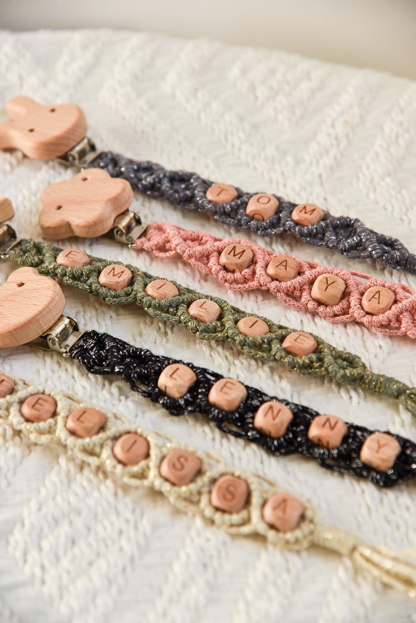 Attache tétine pailletée personnalisable