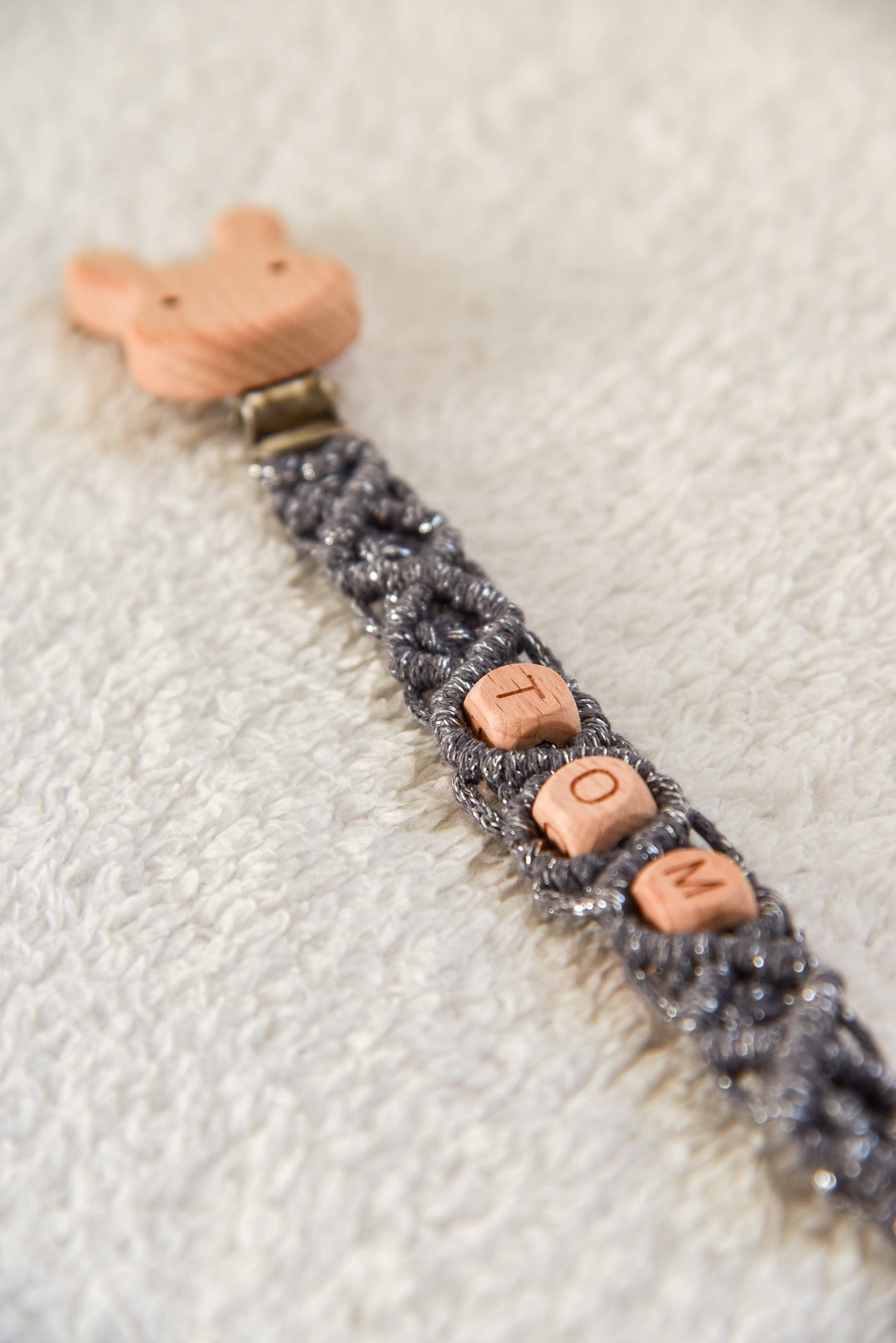 Attache tétine pailletée personnalisable