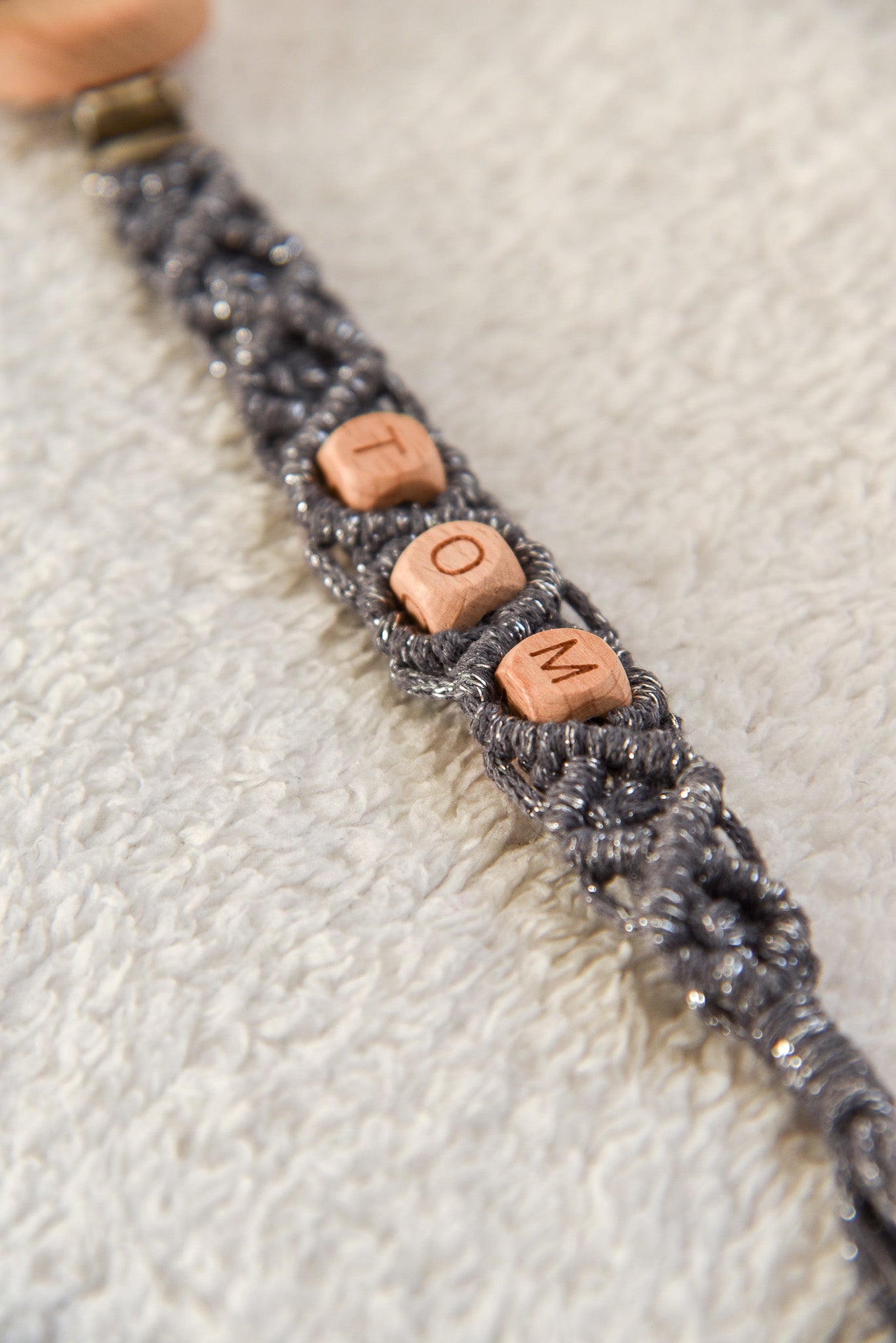 Attache tétine pailletée personnalisable