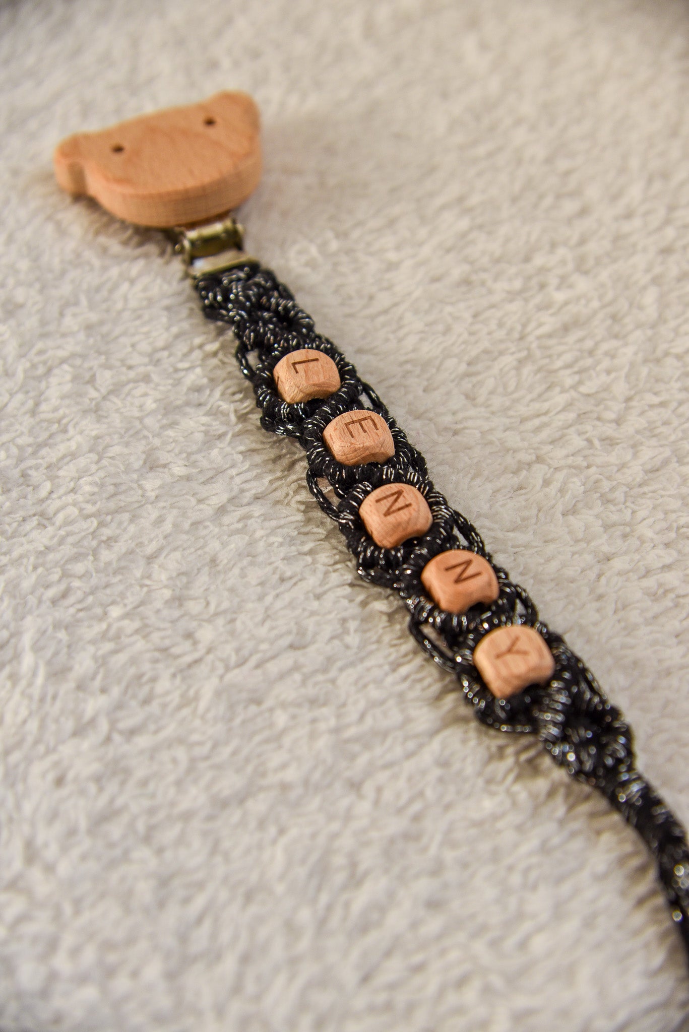 Attache tétine pailletée personnalisable