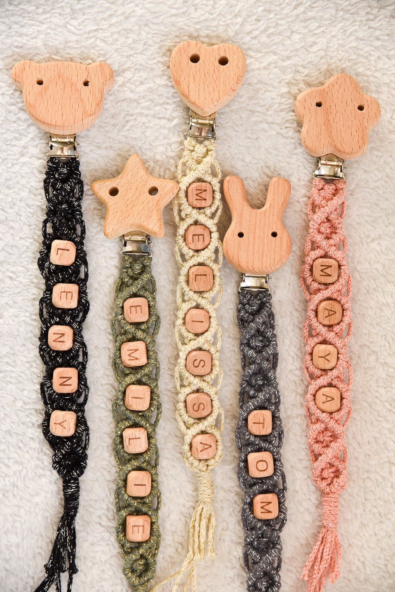 Attache tétine pailletée personnalisable