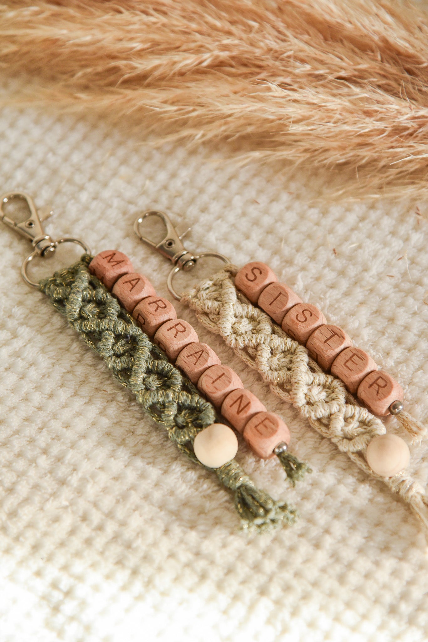 Porte clé macramé pailleté personnalisable