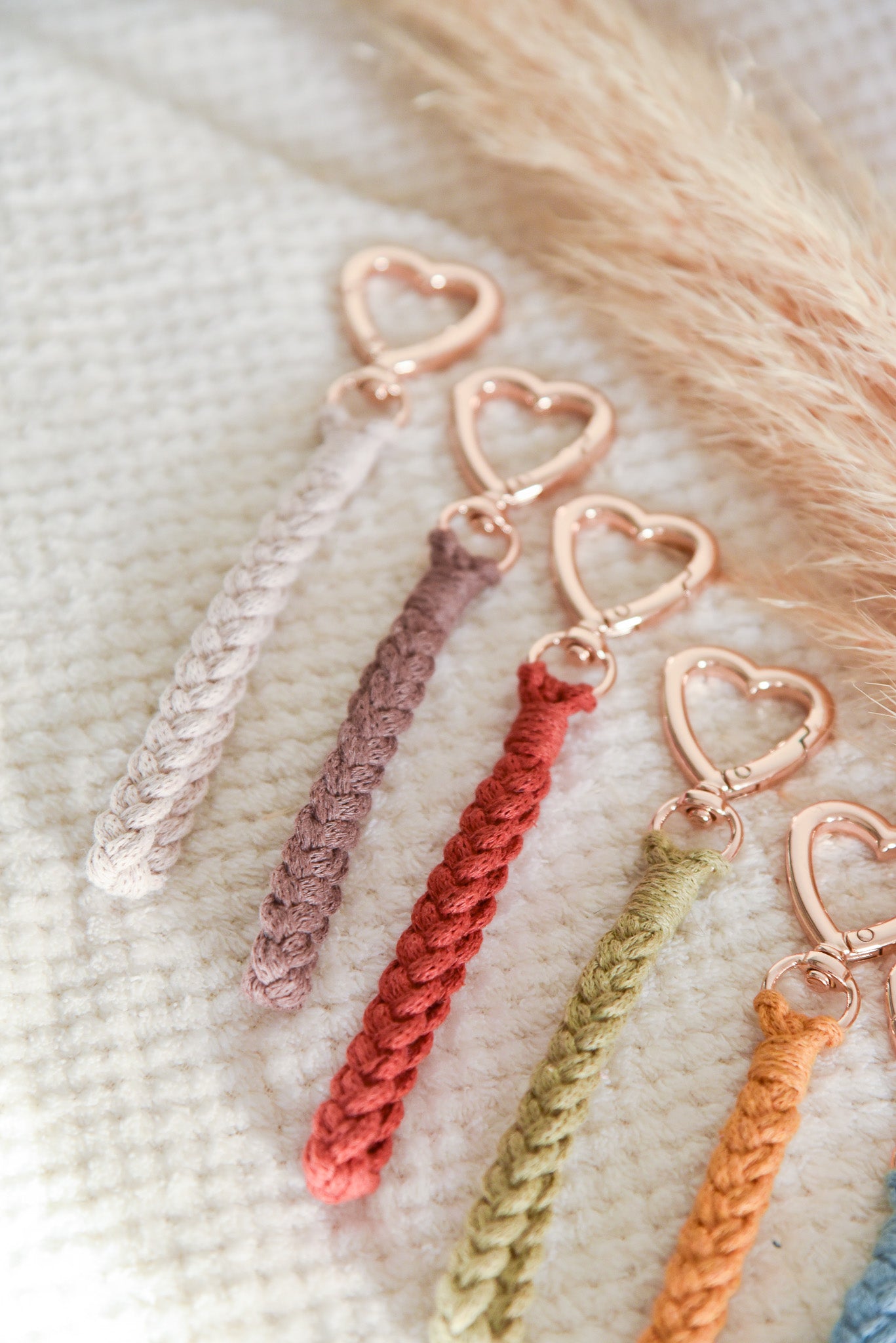 Porte clé macramé cœur simple personnalisable