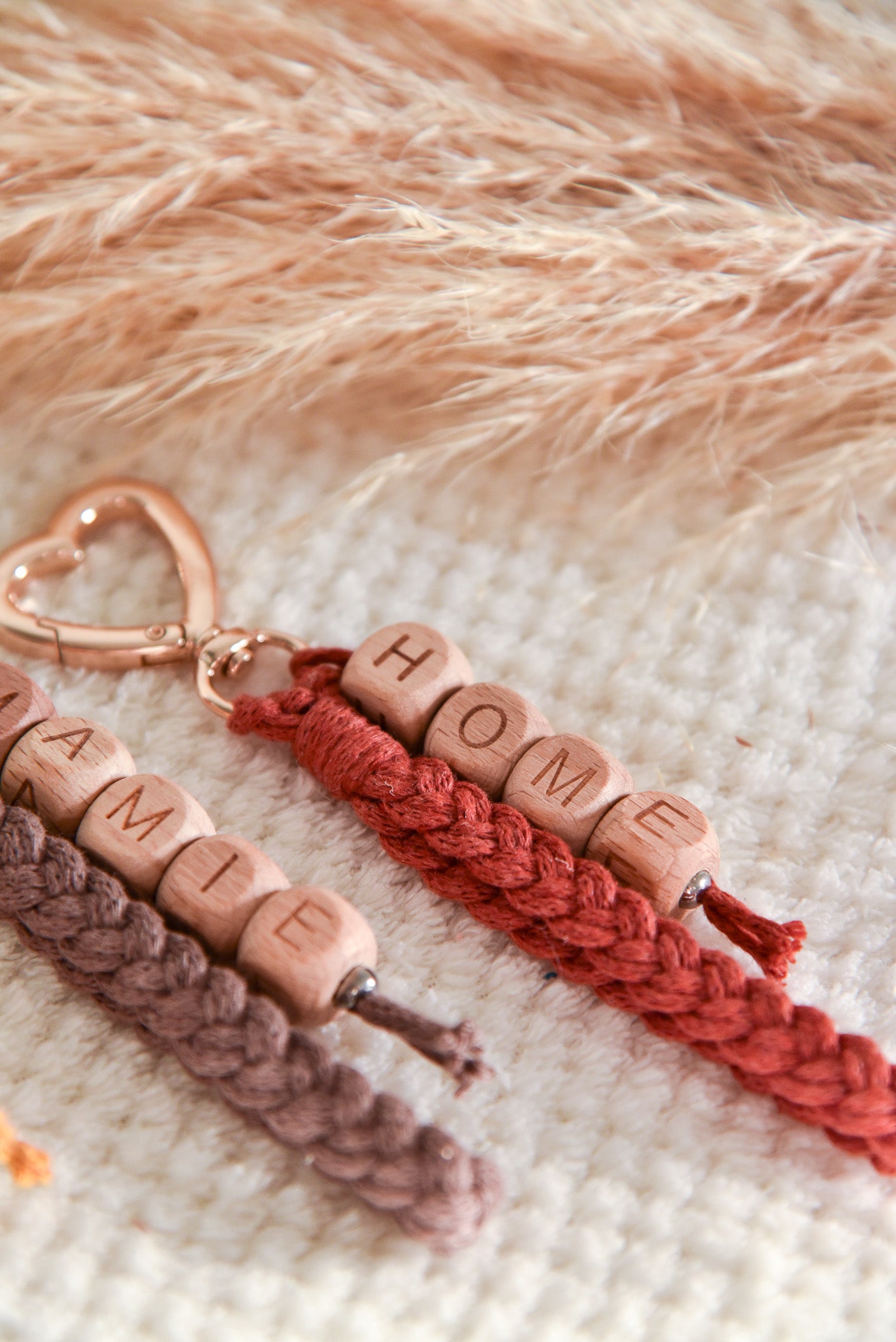 Porte clé macramé cœur simple personnalisable