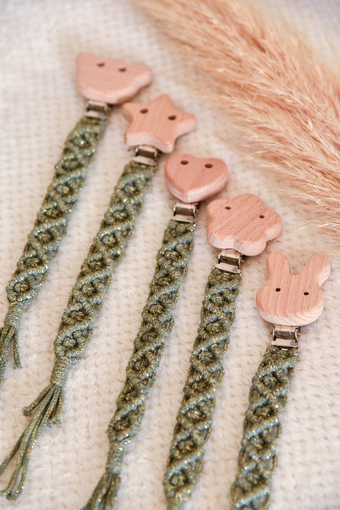 Attache tétine pailletée simple