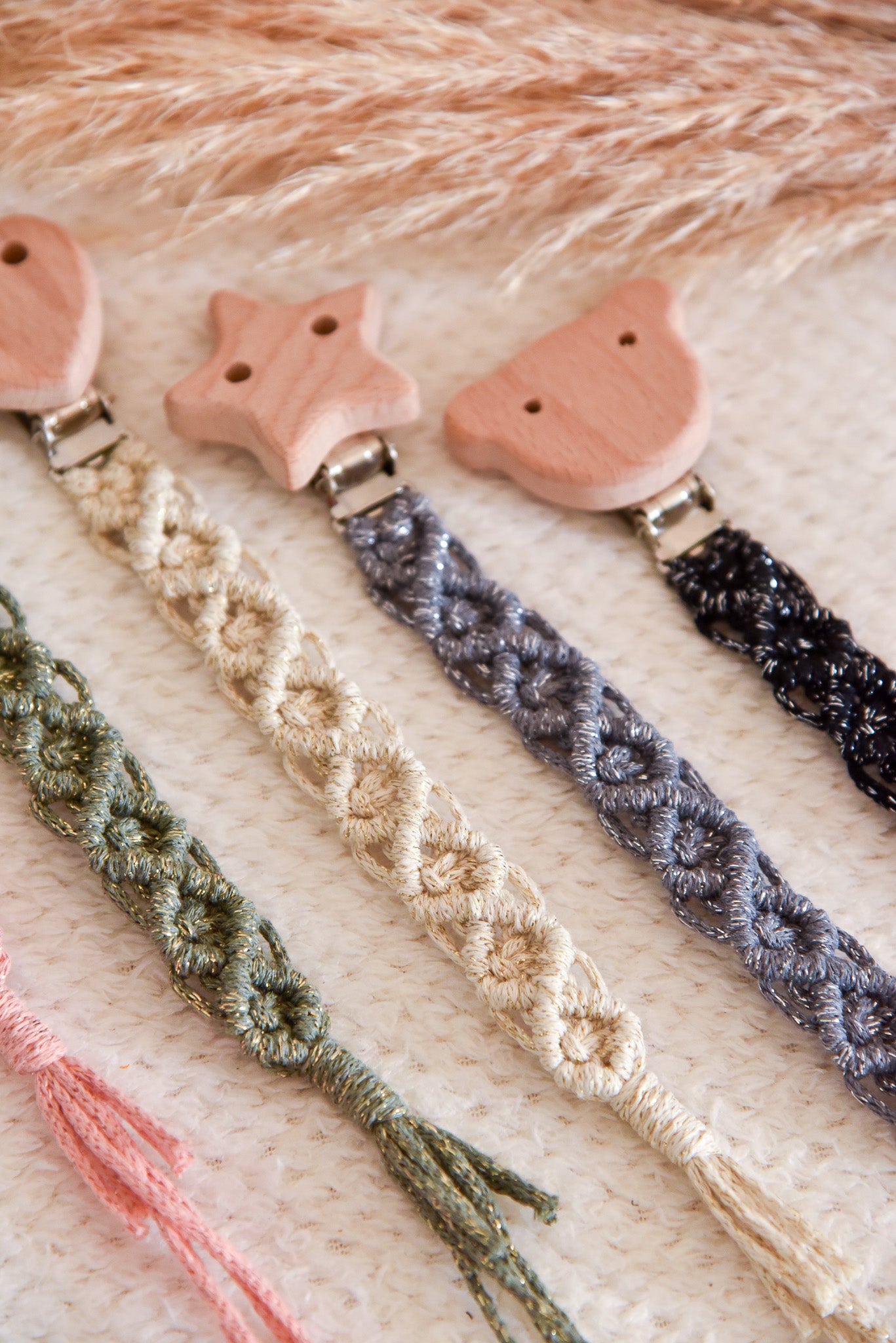 Attache tétine pailletée simple