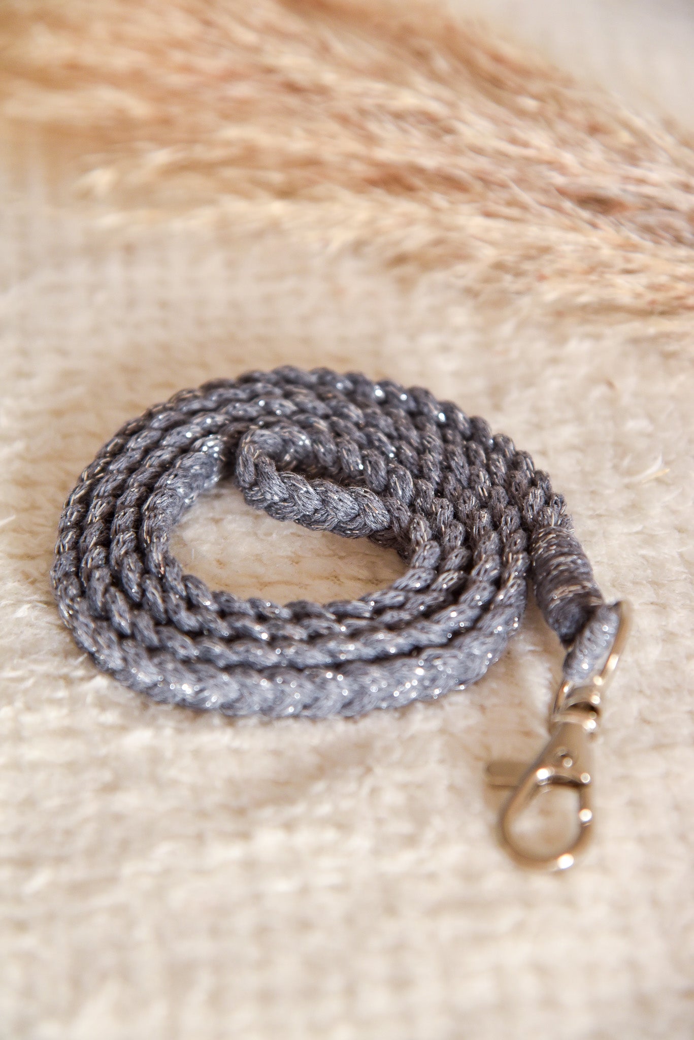 Collier attache téléphone PETIT MODELE simple pailleté